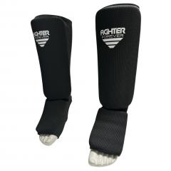 Osta Fighter Forever Sukkamallin säärisuojat MUSTA Total Shopista