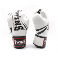 Osta Twins Special Nyrkkeilyhanskat FBGVDM3-TW6 White Total Shopista