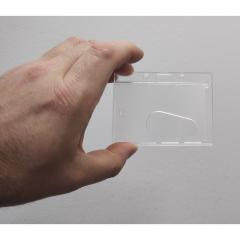 Osta Vaakamallinen kirkasmuovinen henkilökorttikotelo Total Shopista